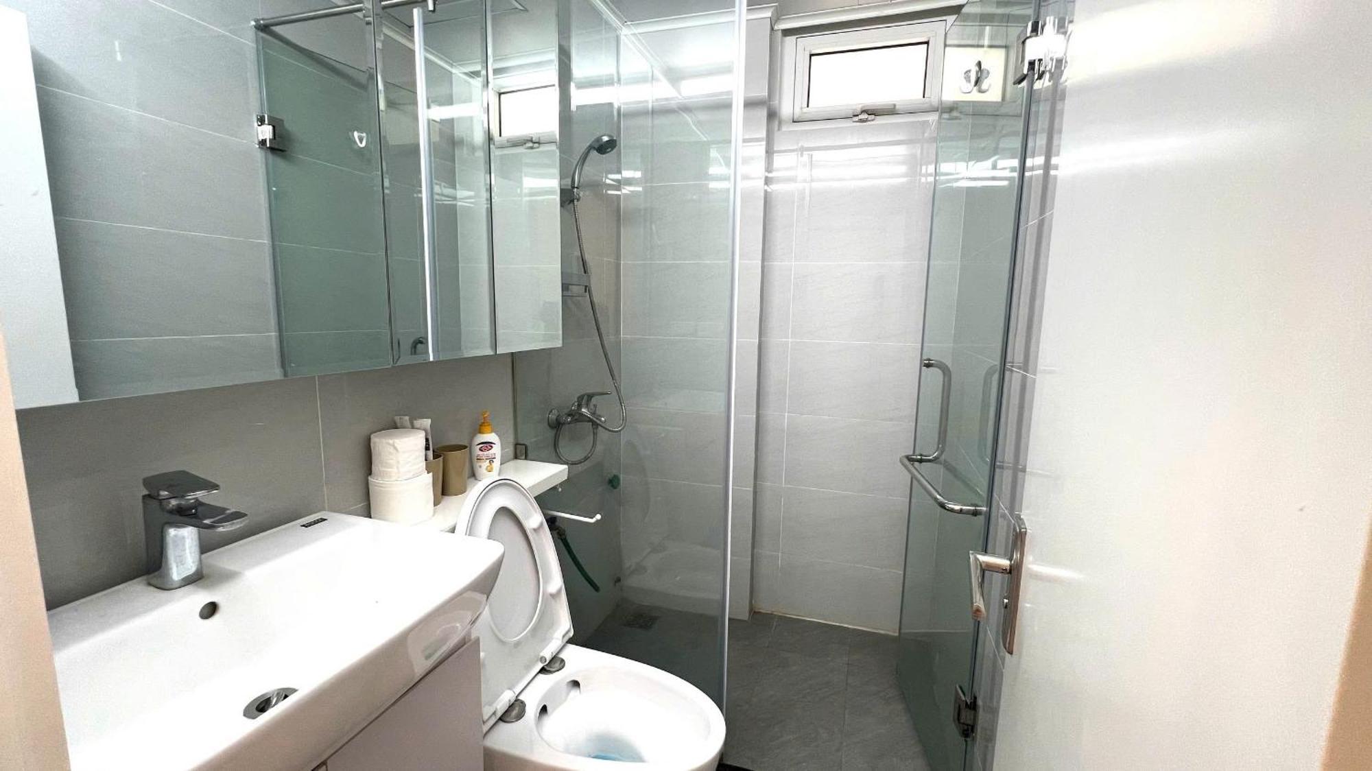 Era Apartment Dong Tac Hanoi Exteriör bild