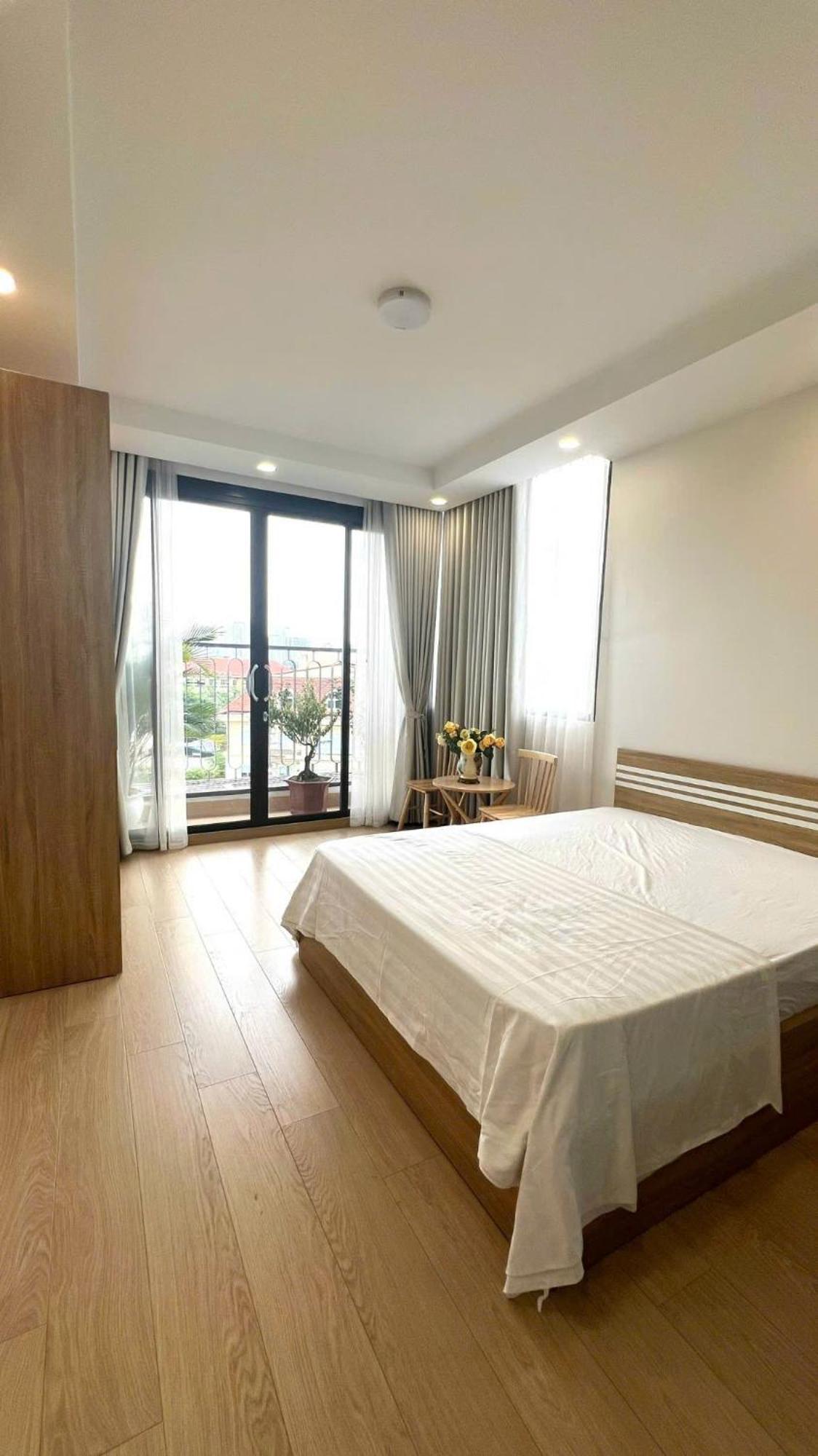 Era Apartment Dong Tac Hanoi Exteriör bild